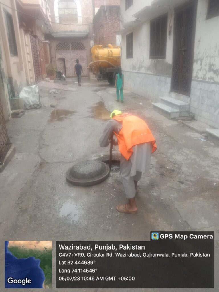 Cleaning Nallah of circular road.